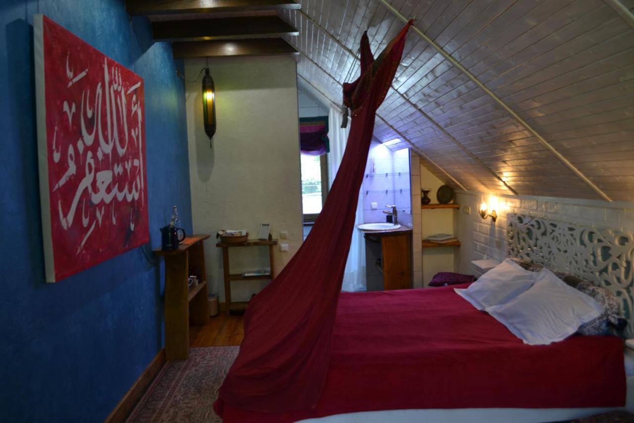 Romantic Guest House Kamjanez-Podilskyj Exterior foto